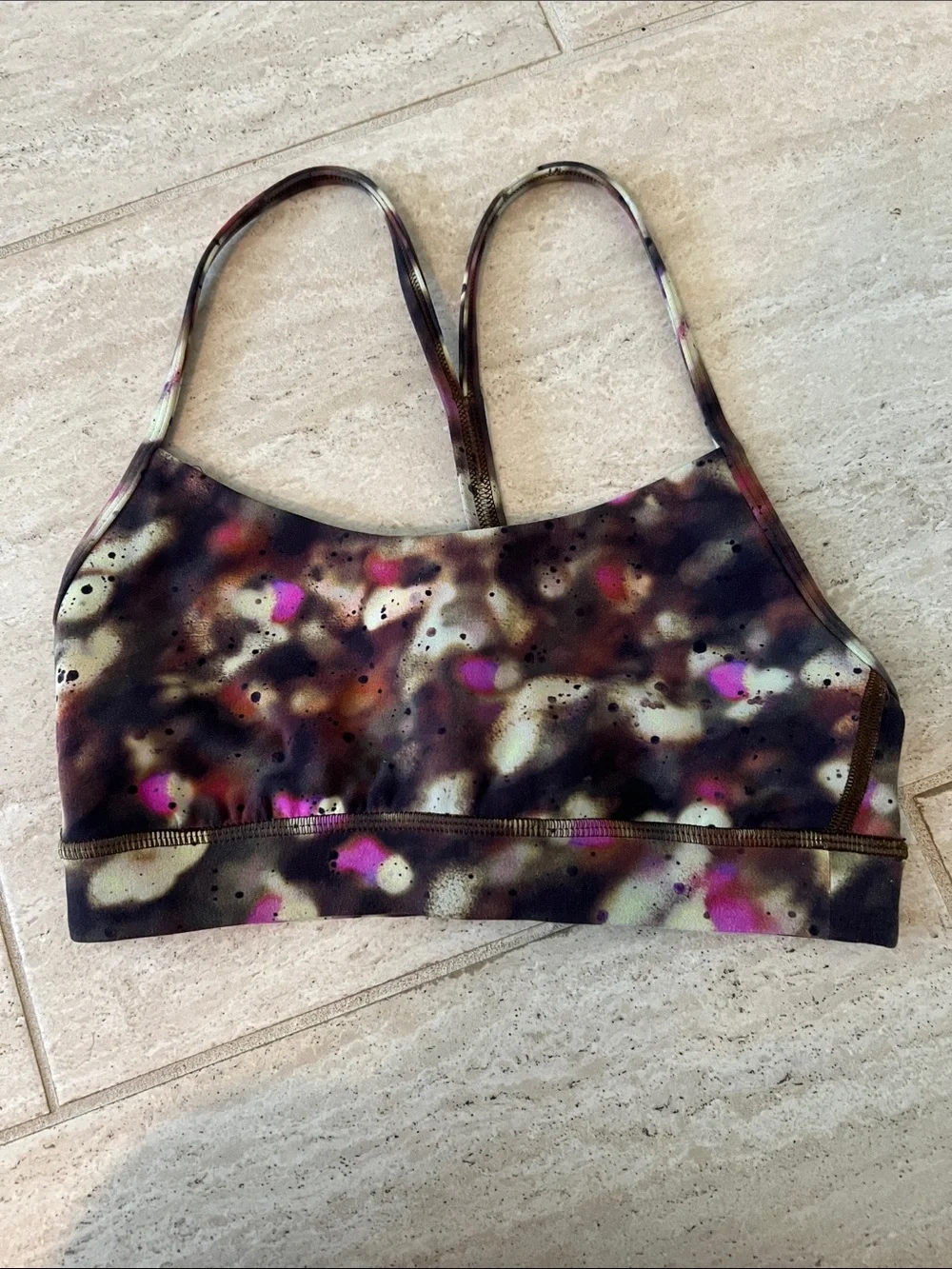 Lululemon Printed Strappy Sports Bra - Black & Pink